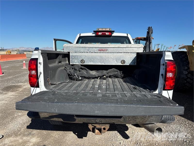 Chevrolet Silverado 2500HD 4x4 Crew Cab Pickup Other