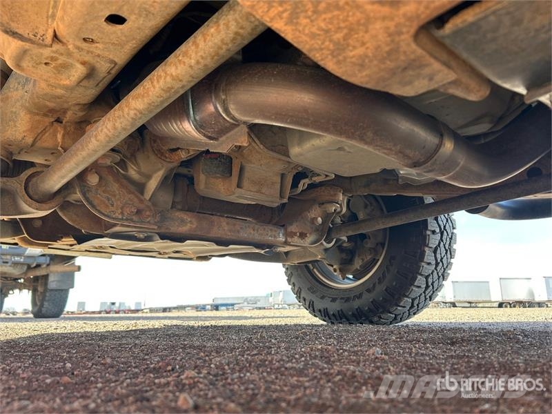 Chevrolet Silverado 2500 HD 4x4 Crew Cab Pickup Iné