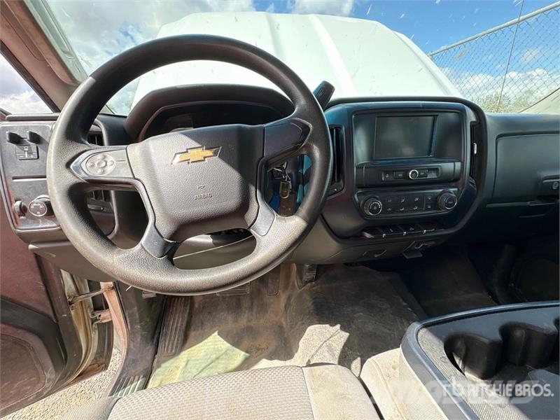Chevrolet Silverado 2500HD Custom 4x2 Extended Cab Pickup Drugi
