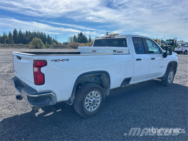 Chevrolet Silverado 2500 4x4 Extended Cab Pickup Drugi