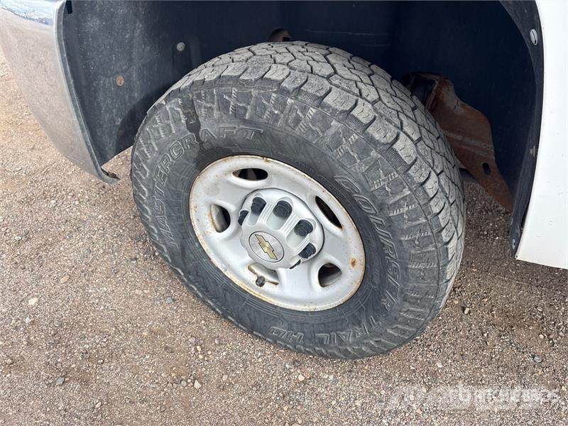 Chevrolet Silverado 2500HD 4x4 Pickup 其他