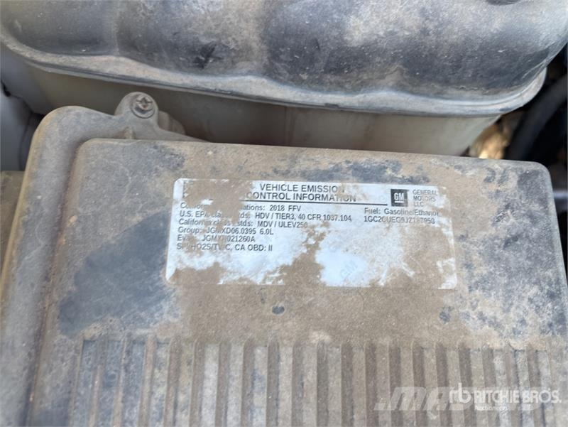 Chevrolet Silverado 2500 HD 4x2 Crew Cab Pickup Otros