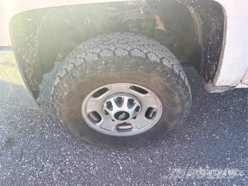 Chevrolet Silverado 2500HD 4x4 Crew Cab Utility Truck 픽업/드롭사이드