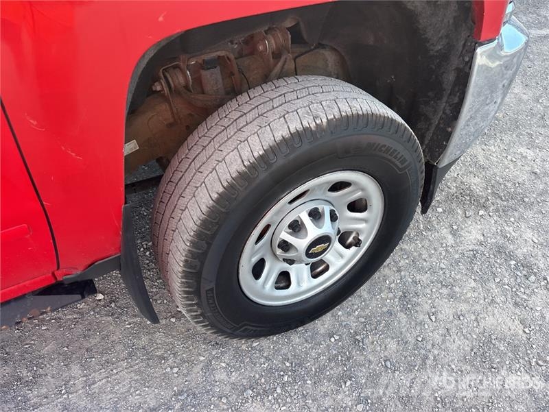 Chevrolet Silverado 2500HD 4x4 Crew Cab Pickup Ostalo