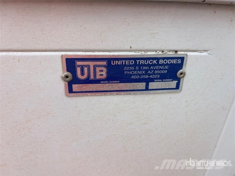 Chevrolet Silverado 2500HD Custom 4x4 Utility Truck ピックアップ／ドロップサイド