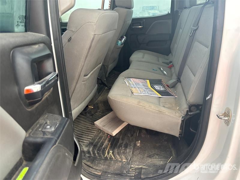 Chevrolet Silverado 2500HD 4x4 Extended Cab Pickup Drugi