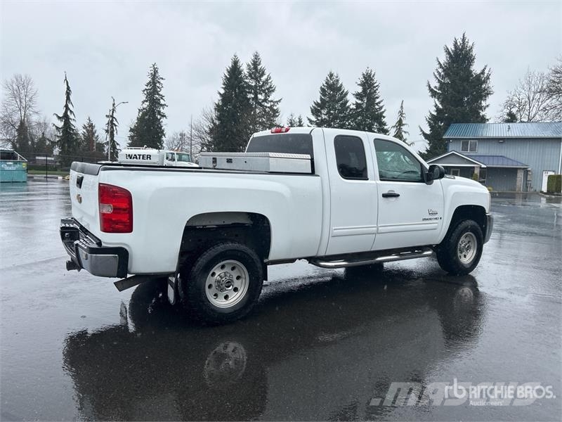 Chevrolet Silverado 2500HD 4x4 Extended Cab Pickup Ostalo