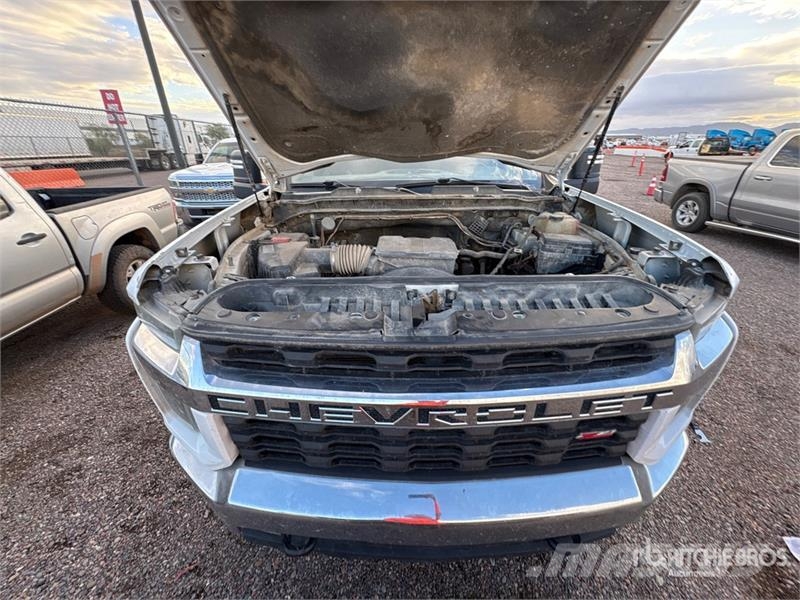 Chevrolet Silverado 2500HD Z71 4x4 Crew Cab Pickup その他