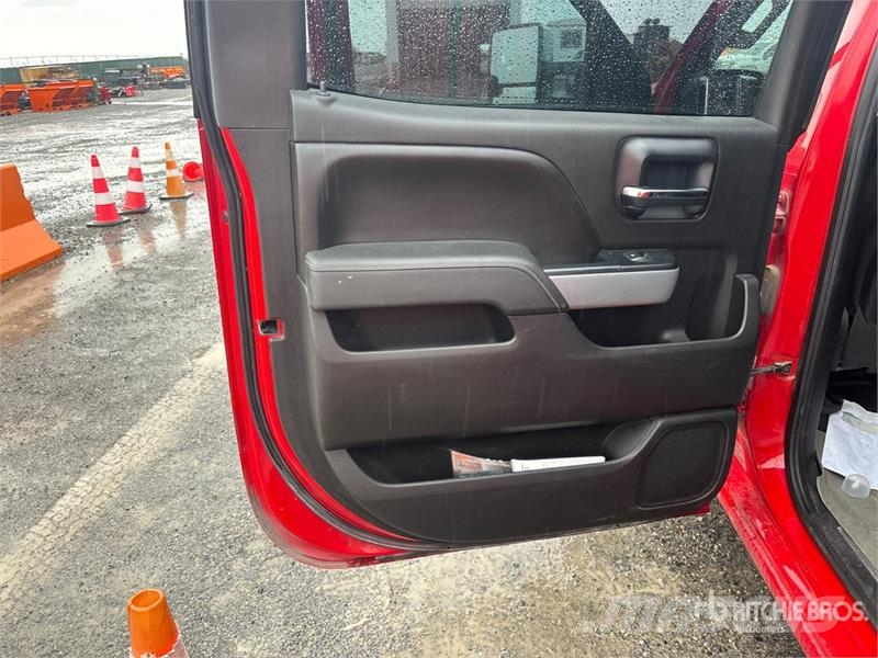 Chevrolet Silverado 2500HD 4x4 Crew Cab Pickup Drugi