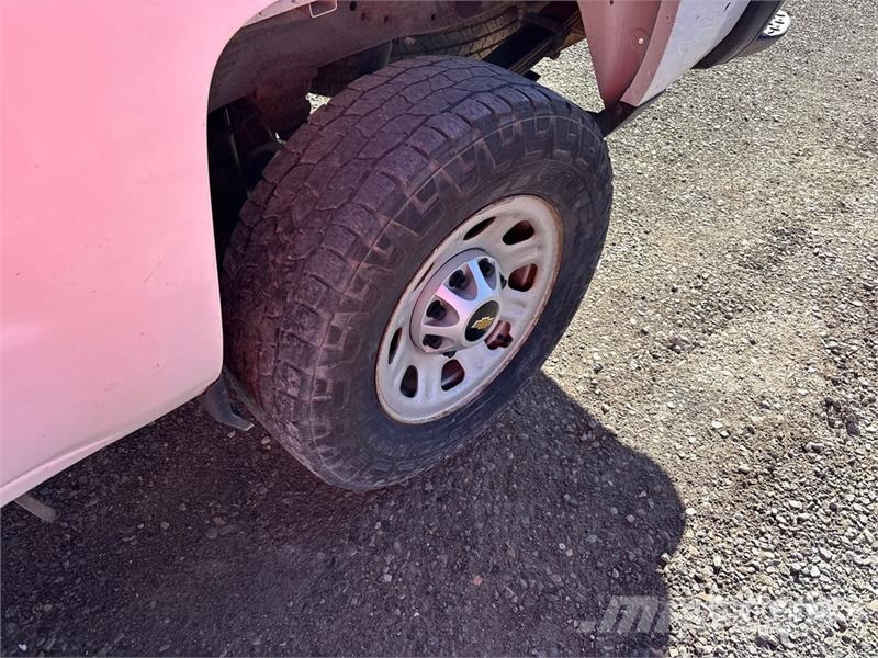 Chevrolet Silverado 2500HD 4x4 Crew Cab Pickup Other