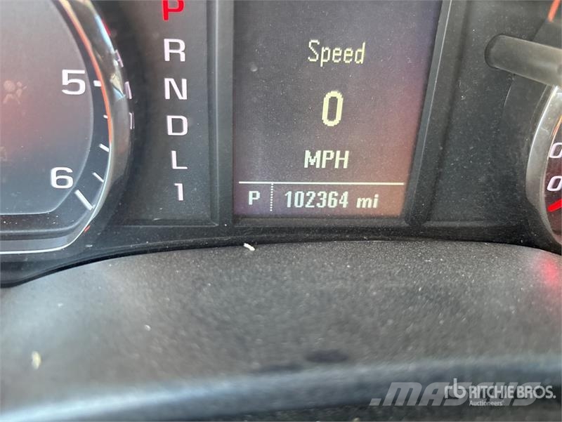 Chevrolet Silverado 2500 HD 4x2 Crew Cab Pickup Otros