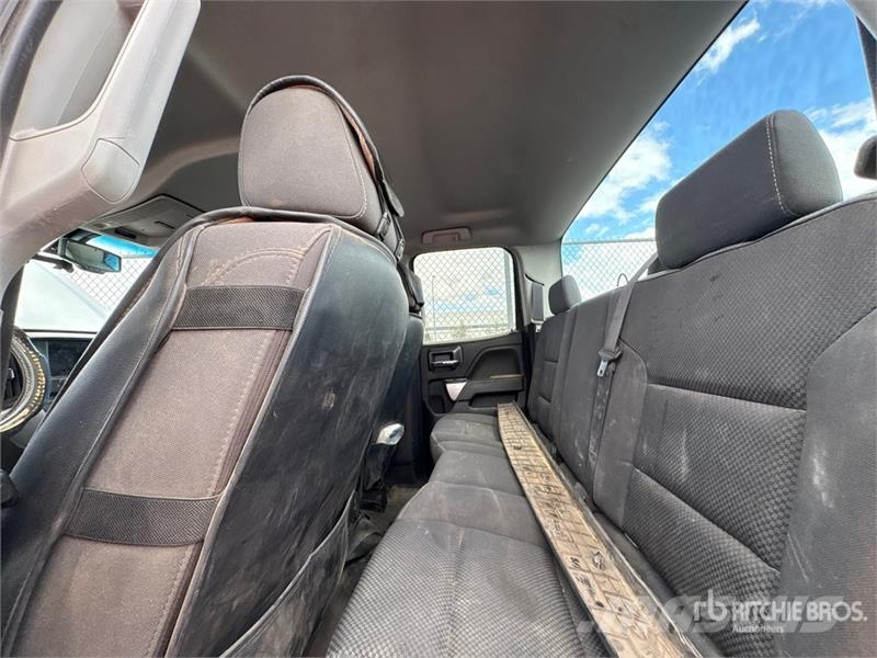 Chevrolet Silverado 2500HD LT 4x4 Extended Cab Pickup Drugi