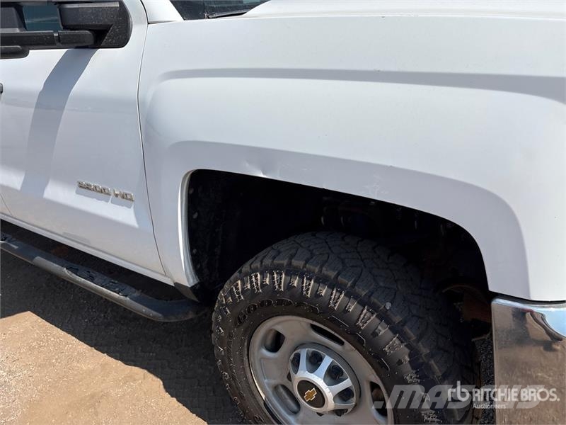 Chevrolet Silverado 2500 HD 4x4 Crew Cab Pickup Other
