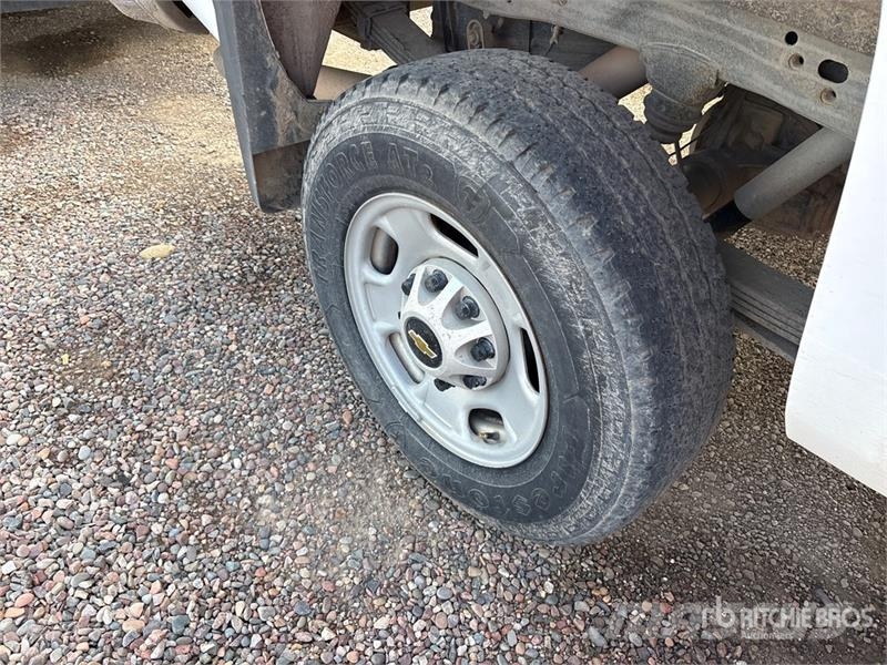 Chevrolet Silverado 2500HD Custom 4x2 Extended Cab Pickup Drugi