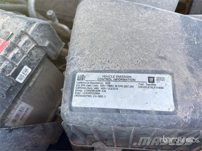 Chevrolet Silverado 2500 HD Z71 4x4 Crew Cab Pickup (Inopera Diger