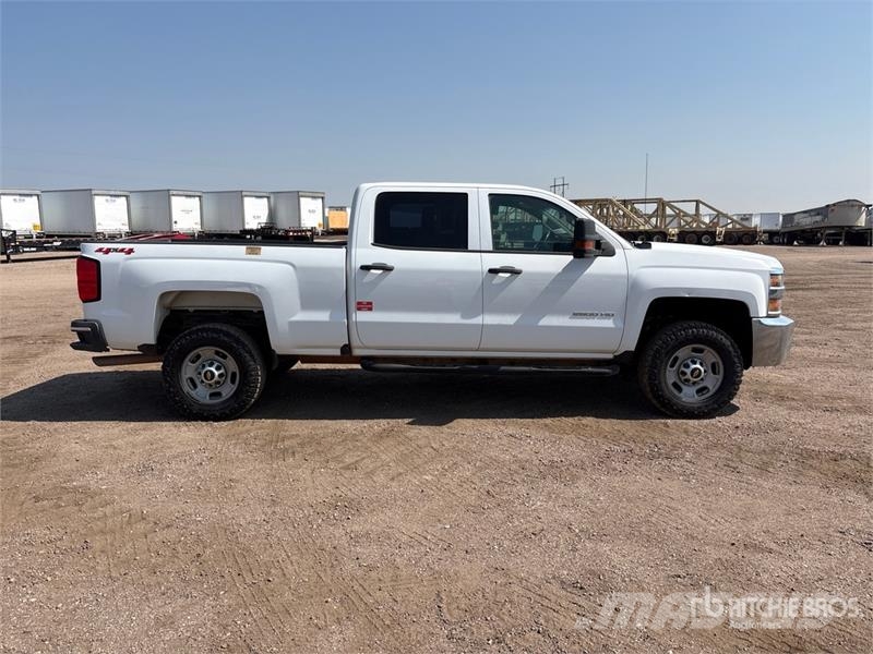 Chevrolet Silverado 2500 HD 4x4 Crew Cab Pickup Other