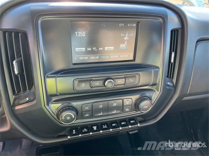 Chevrolet Silverado 3500HD Tovornjaki s kesonom/platojem