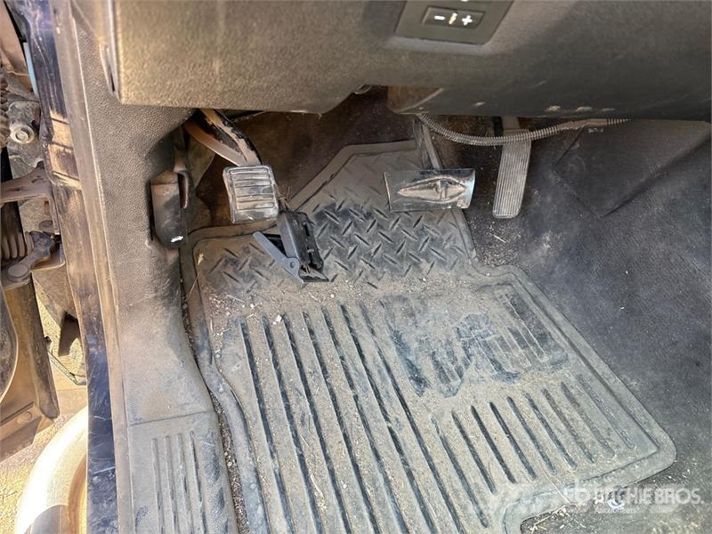 Chevrolet Silverado 3500HD Tovornjaki s kesonom/platojem