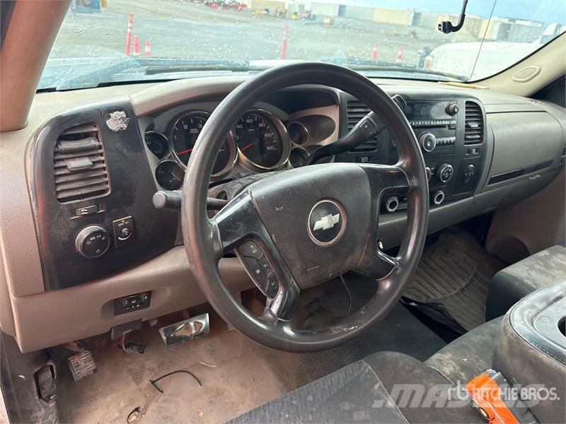 Chevrolet Silverado 3500HD 4x2 Dump Truck Tipper trucks