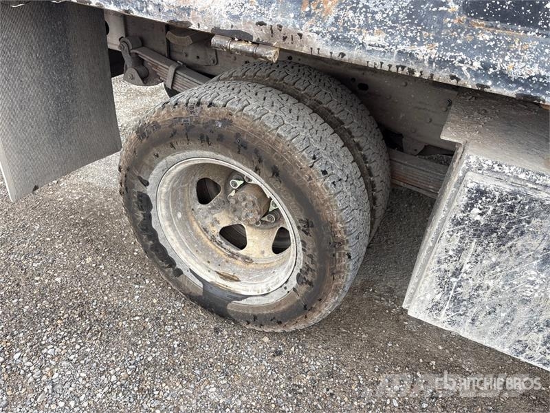 Chevrolet Silverado 3500HD 4x2 Dump Truck Tipper trucks