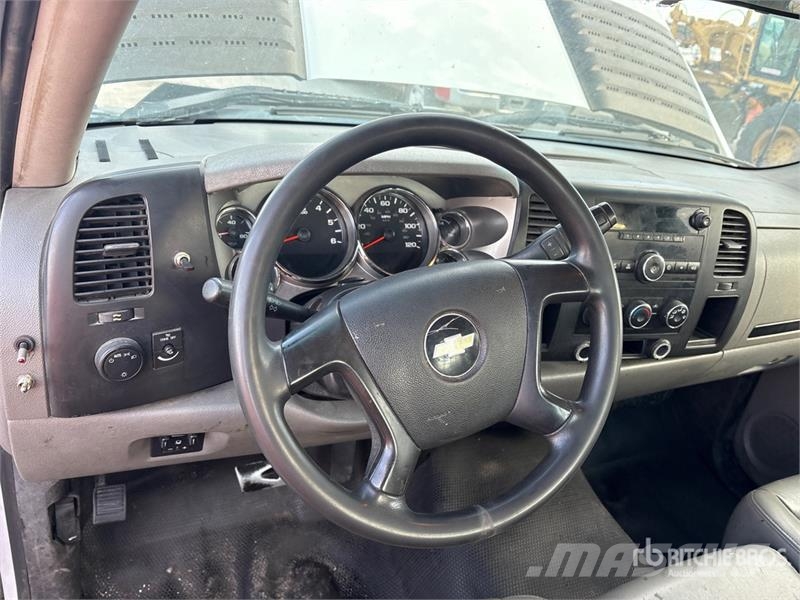 Chevrolet Silverado 3500HD Pritschenwagen/Pritschenwagen mit Seitenklappe