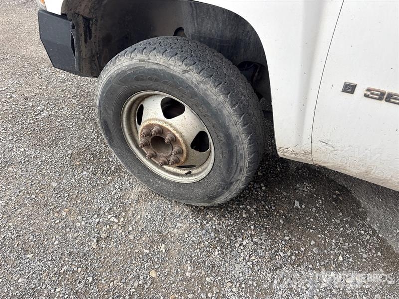 Chevrolet Silverado 3500HD 4x2 Dump Truck Tipper trucks