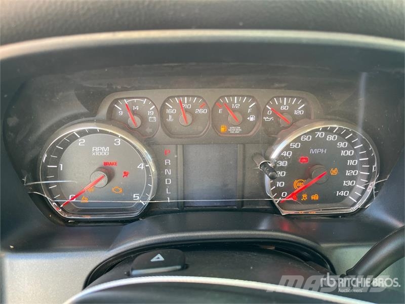 Chevrolet Silverado 3500HD Tovornjaki s kesonom/platojem