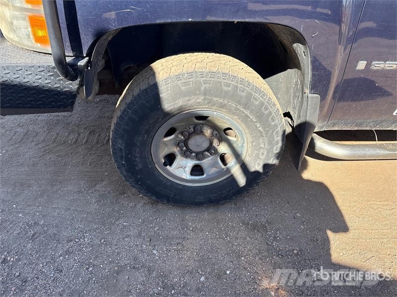 Chevrolet Silverado 3500HD Tovornjaki s kesonom/platojem