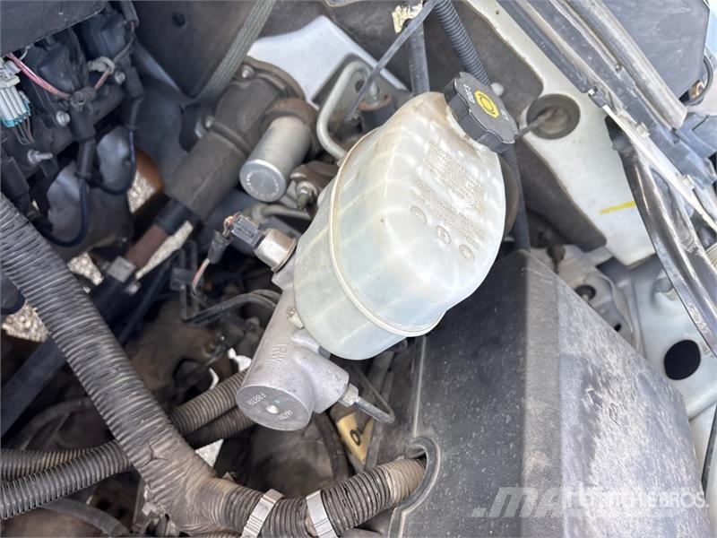 Chevrolet Silverado 3500HD Pritschenwagen/Pritschenwagen mit Seitenklappe