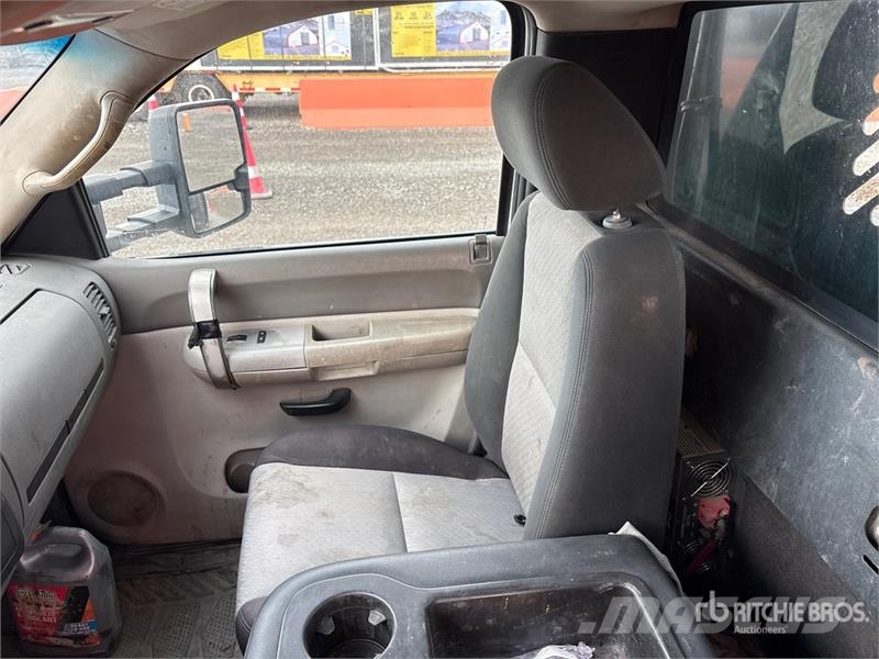 Chevrolet Silverado 3500HD 4x2 Dump Truck Tipper trucks