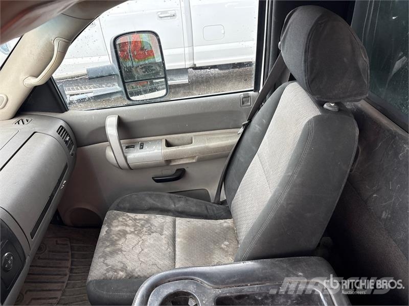 Chevrolet Silverado 3500HD 4x2 Dump Truck Tipper trucks