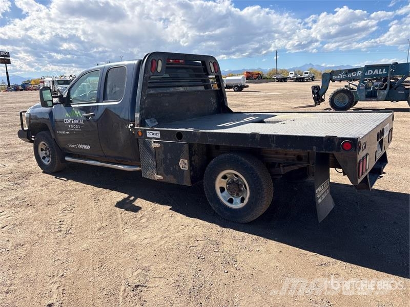 Chevrolet Silverado 3500HD Tovornjaki s kesonom/platojem