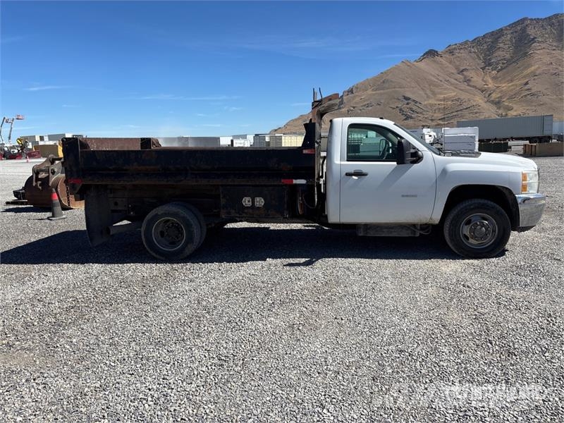Chevrolet Silverado 3500HD Dump Truck Tipper trucks
