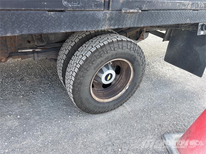Chevrolet Silverado 3500HD Pritschenwagen/Pritschenwagen mit Seitenklappe