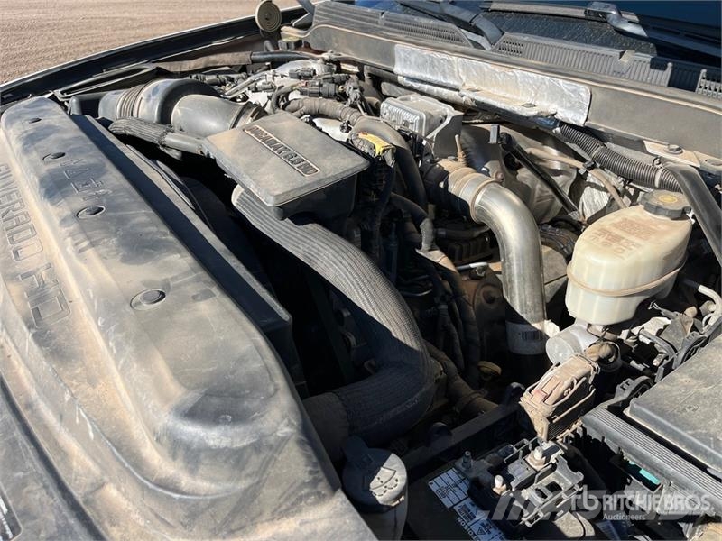 Chevrolet Silverado 3500HD Tovornjaki s kesonom/platojem