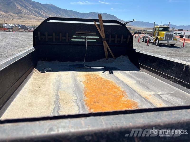 Chevrolet Silverado 3500HD Dump Truck Tipper trucks