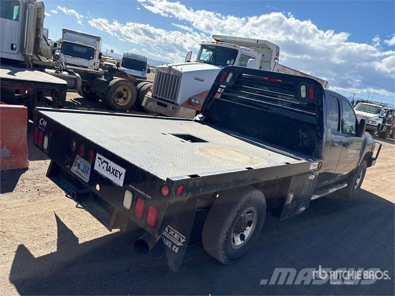 Chevrolet Silverado 3500HD Tovornjaki s kesonom/platojem