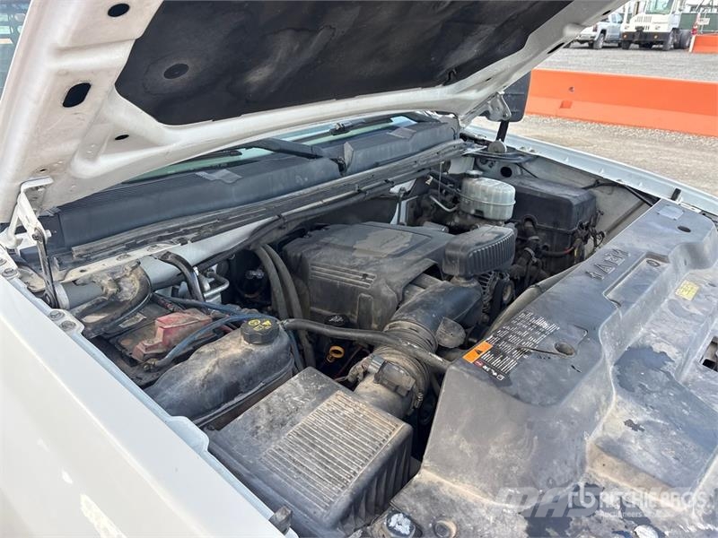 Chevrolet Silverado 3500HD Pritschenwagen/Pritschenwagen mit Seitenklappe