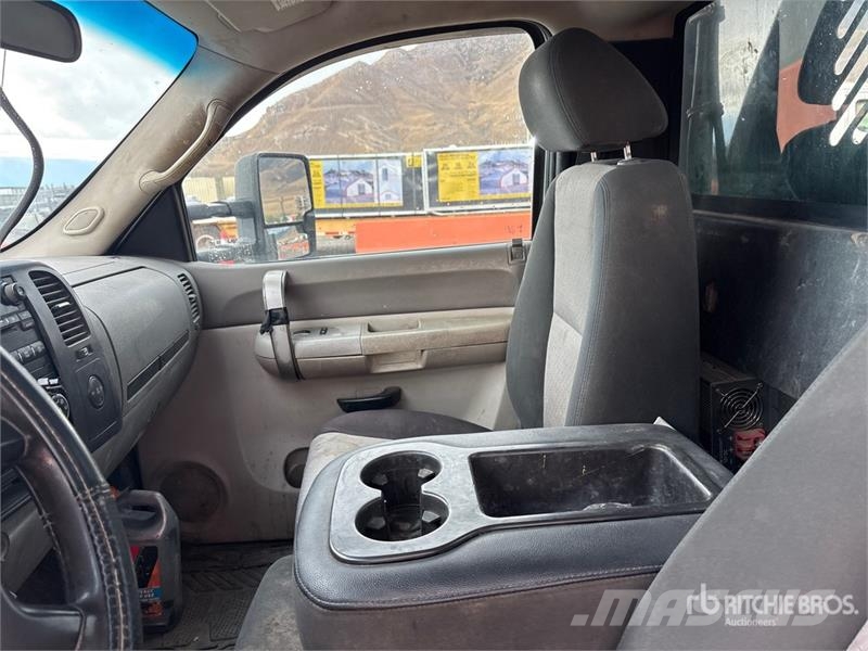 Chevrolet Silverado 3500HD 4x2 Dump Truck Tipper trucks
