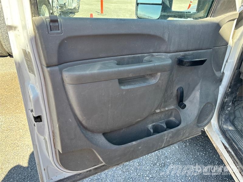 Chevrolet Silverado 3500HD Dump Truck Tipper trucks