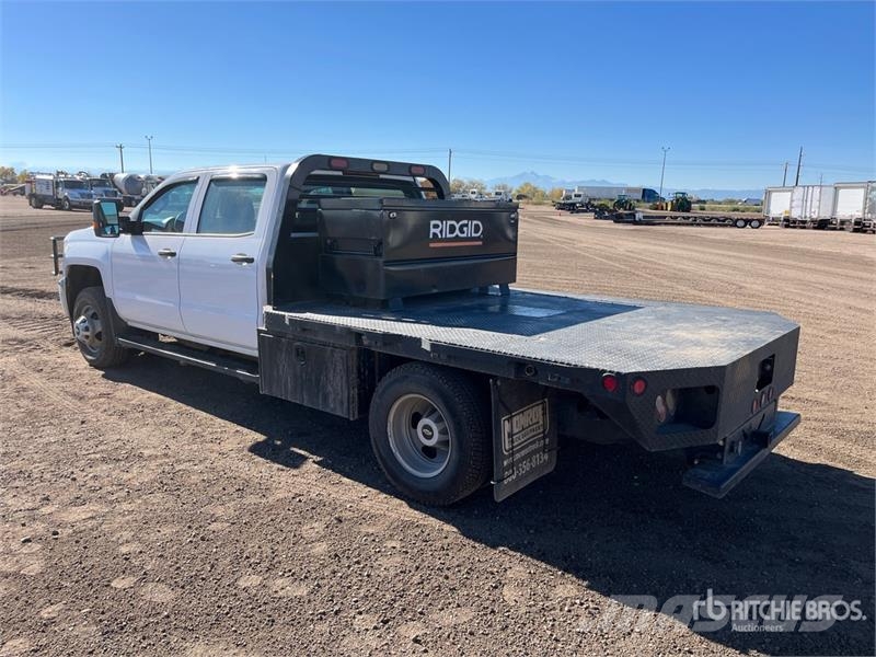 Chevrolet Silverado 3500HD Tovornjaki s kesonom/platojem