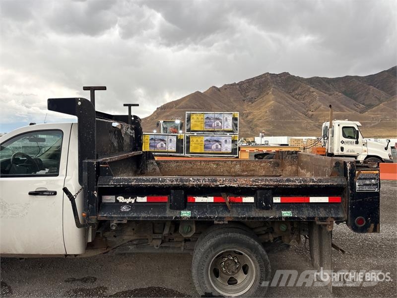 Chevrolet Silverado 3500HD 4x2 Dump Truck Tipper trucks