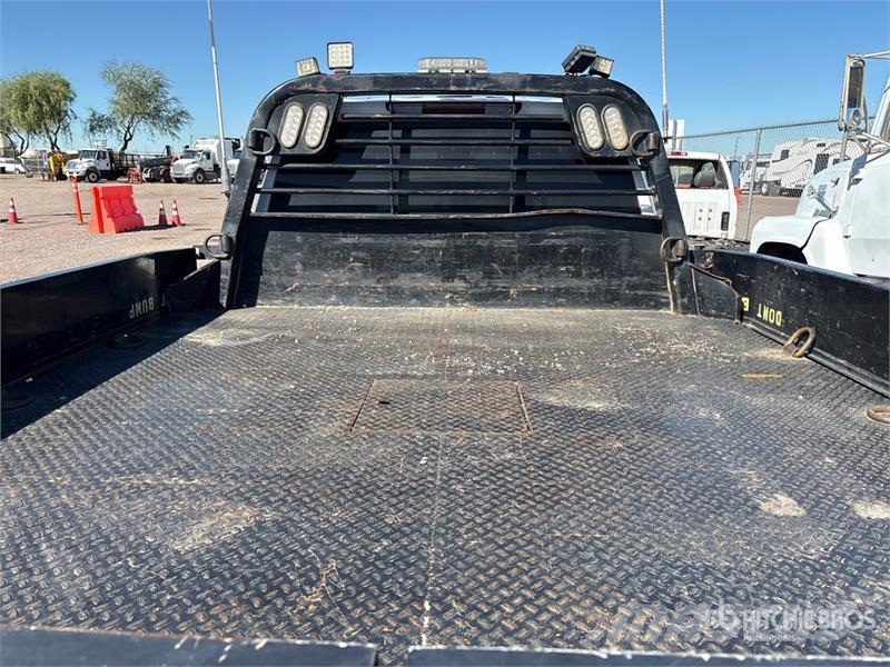 Chevrolet Silverado 3500HD 平ボディー