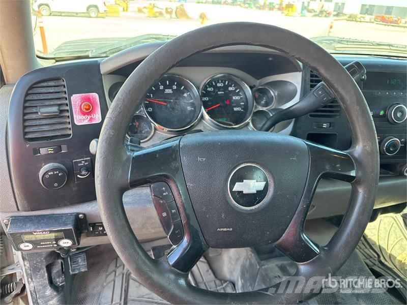 Chevrolet Silverado 3500HD Dump Truck Tipper trucks