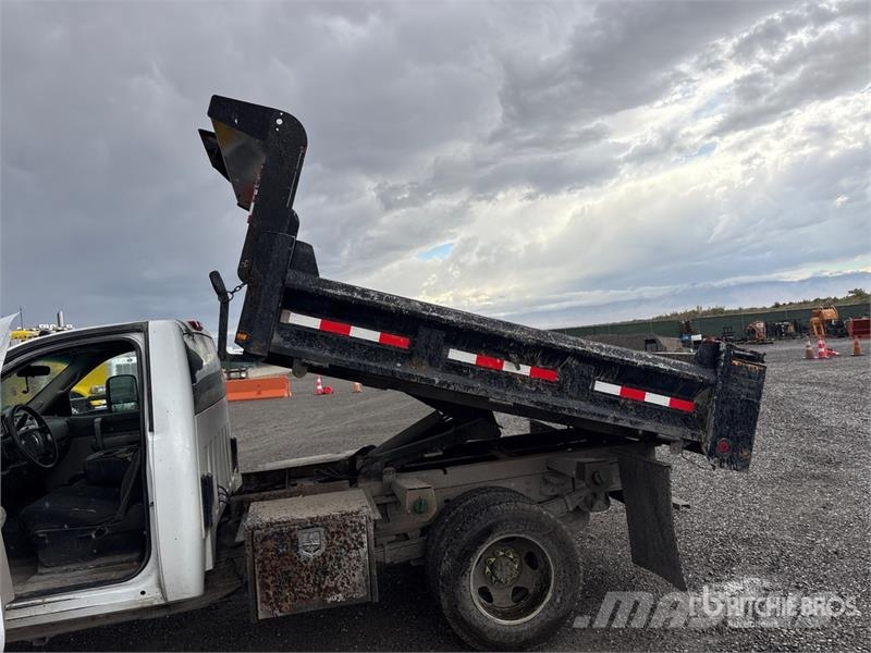 Chevrolet Silverado 3500HD 4x2 Dump Truck Tipper trucks