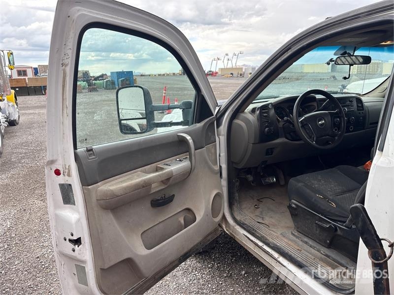 Chevrolet Silverado 3500HD 4x2 Dump Truck Tipper trucks