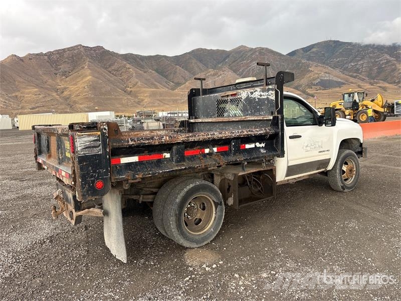 Chevrolet Silverado 3500HD 4x2 Dump Truck Tipper trucks
