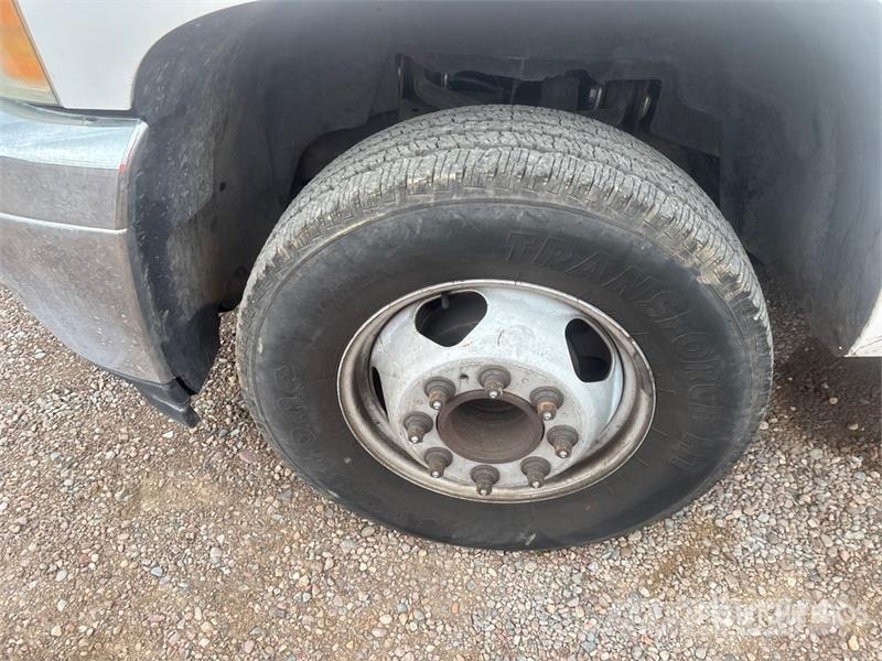 Chevrolet Silverado 3500HD Camiones de cama baja