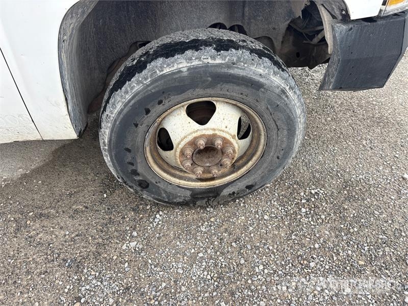Chevrolet Silverado 3500HD 4x2 Dump Truck Tipper trucks