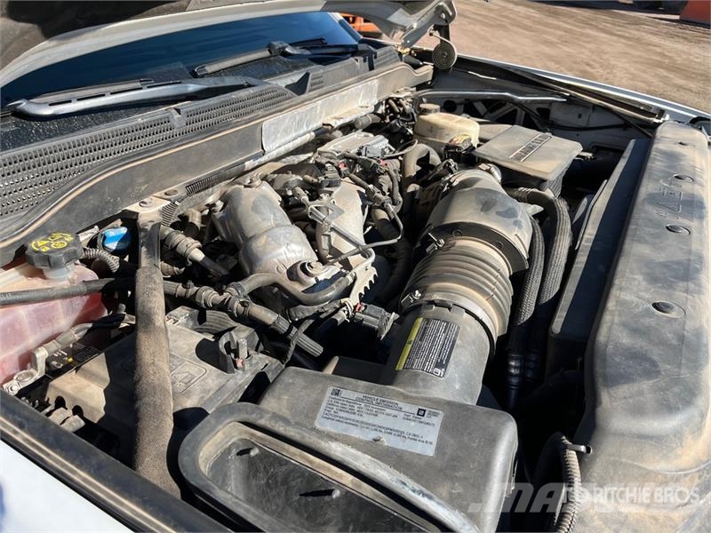 Chevrolet Silverado 3500HD Tovornjaki s kesonom/platojem